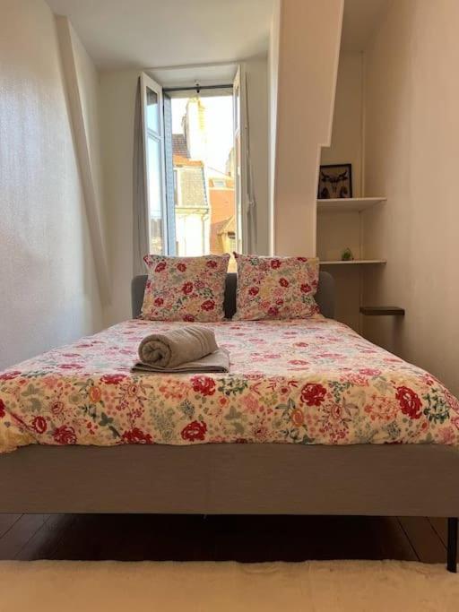 Appartement Le Comte Est Bon, Quartier Antiquaires à Dijon Extérieur photo