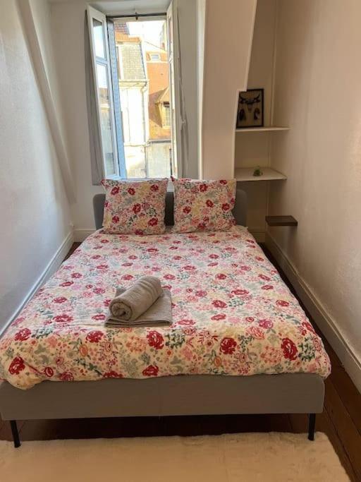 Appartement Le Comte Est Bon, Quartier Antiquaires à Dijon Extérieur photo